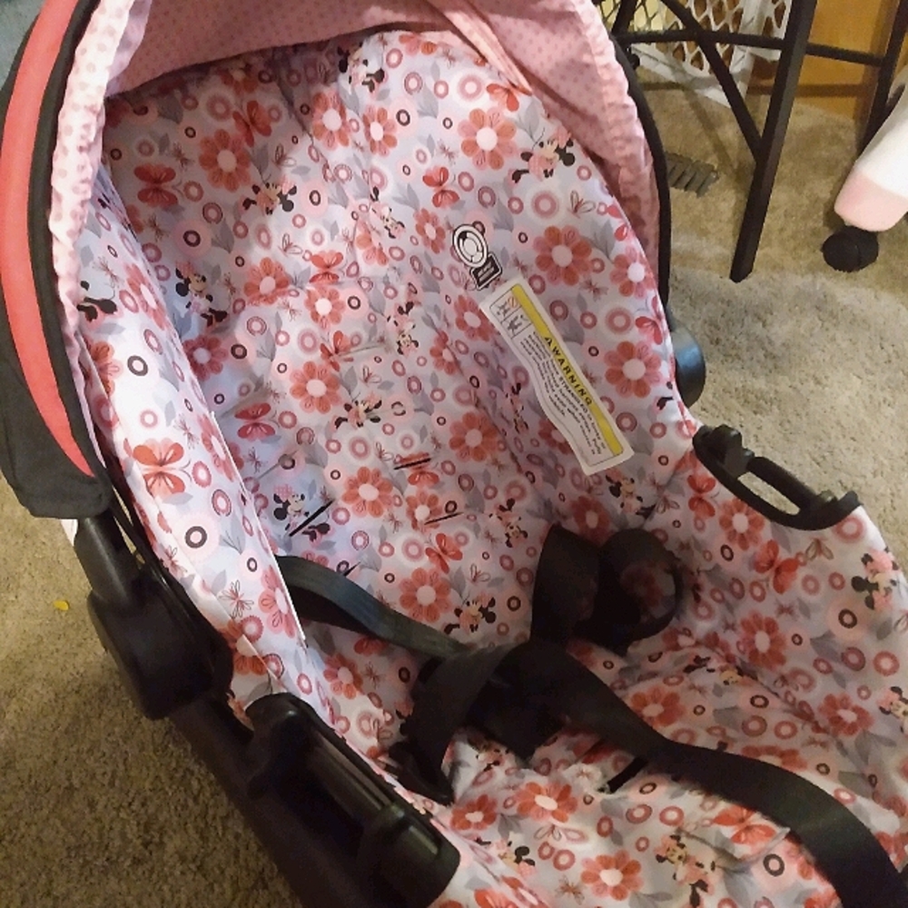 Minnie Mouse Baby Car Seat